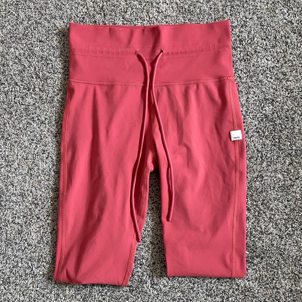 Vuori Women's Pink Leggings